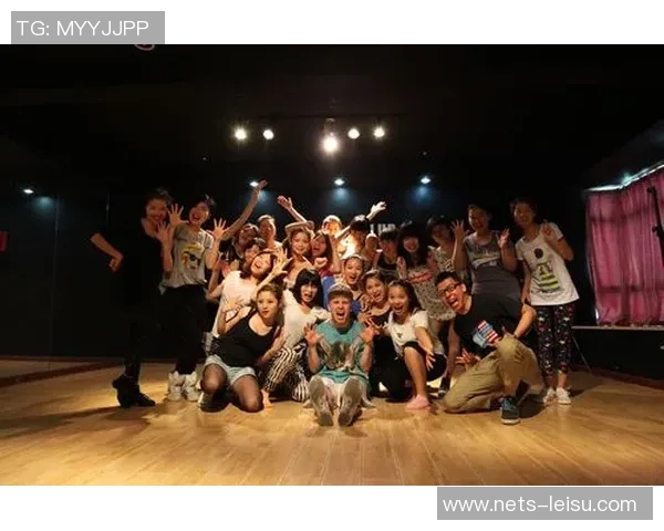 北京街舞队勇闯世界街舞大赛的奋斗历程与荣耀时刻揭秘 北京街舞队勇闯世界街舞大赛的奋斗历程与荣耀时刻揭秘